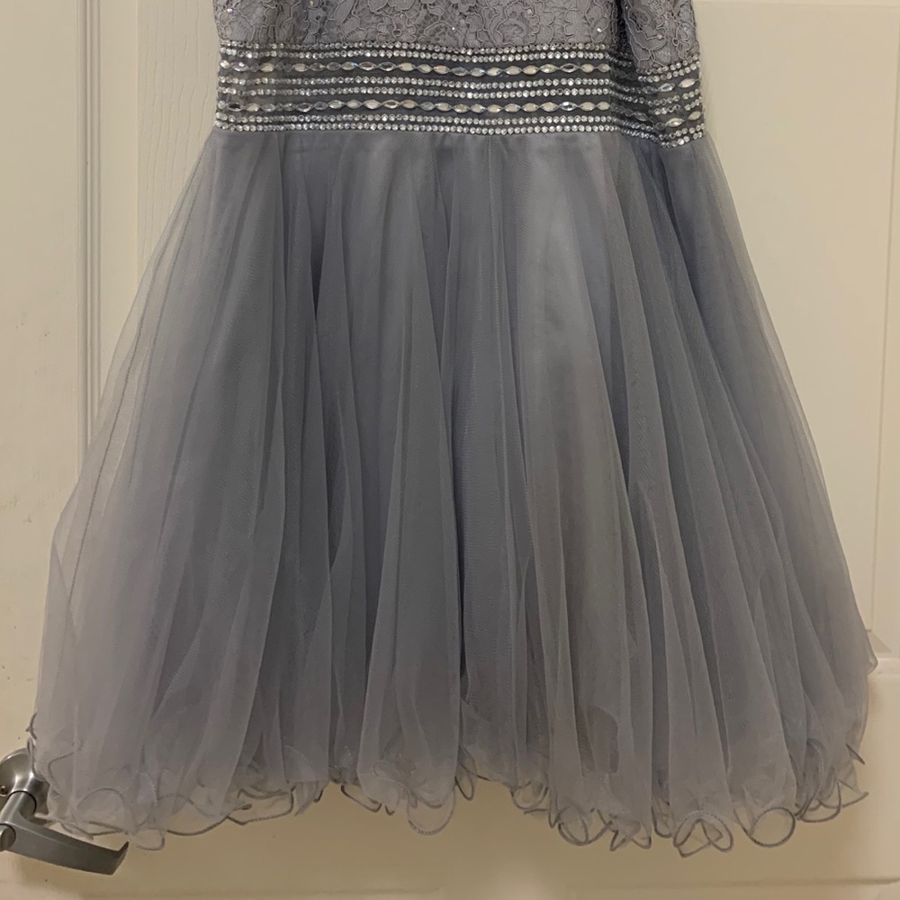 Gindy party or formal dress - Picture 3 of 4